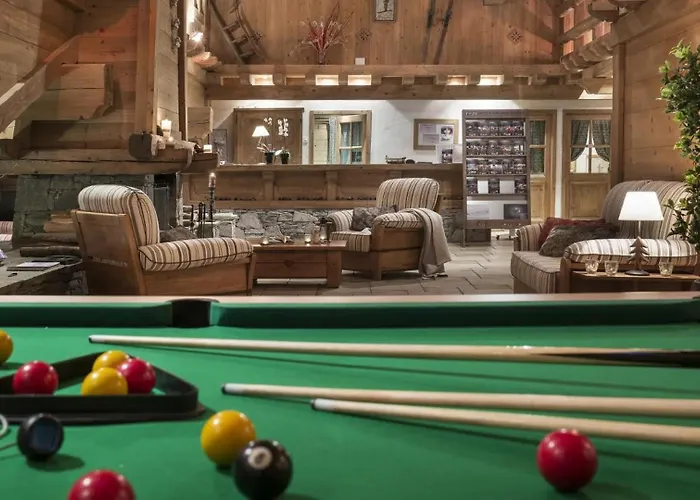 Pralioud - Confort Moderne, & Piscine Vakantiehuis La Plagne